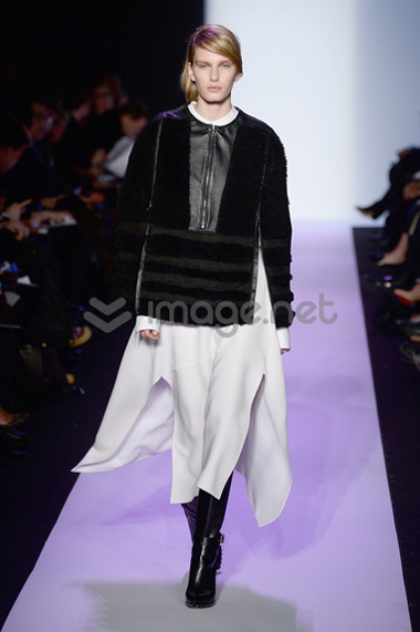 BCBGMAXAZRIA
