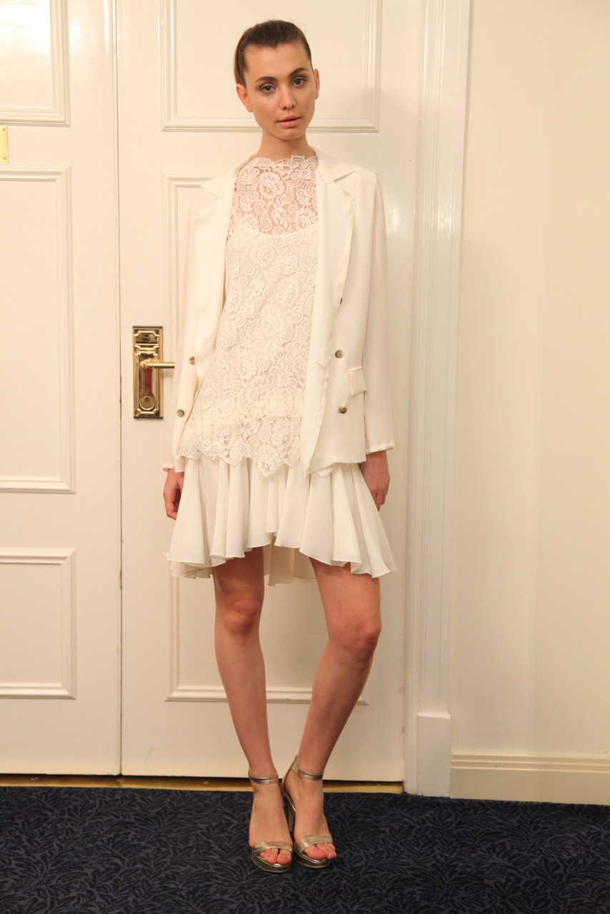 M&eacute;nage &agrave; Trois 