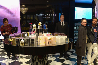 MARC JACOBS 